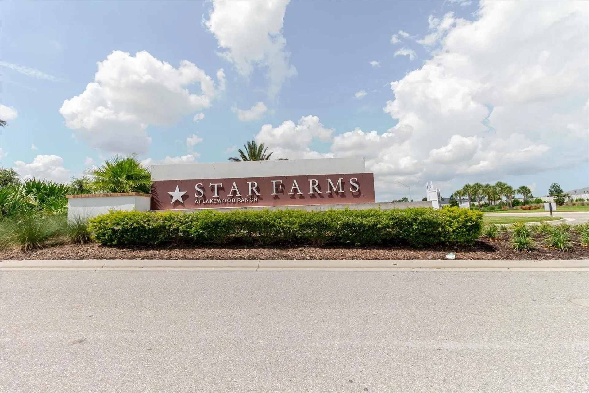 16725 Barnwood Place Bradenton FL 34211