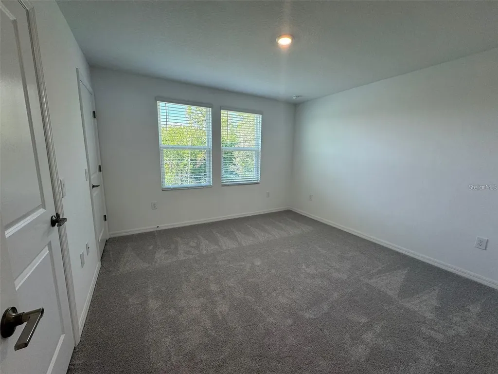 3133 Skyline Loop Kissimmee FL 34758