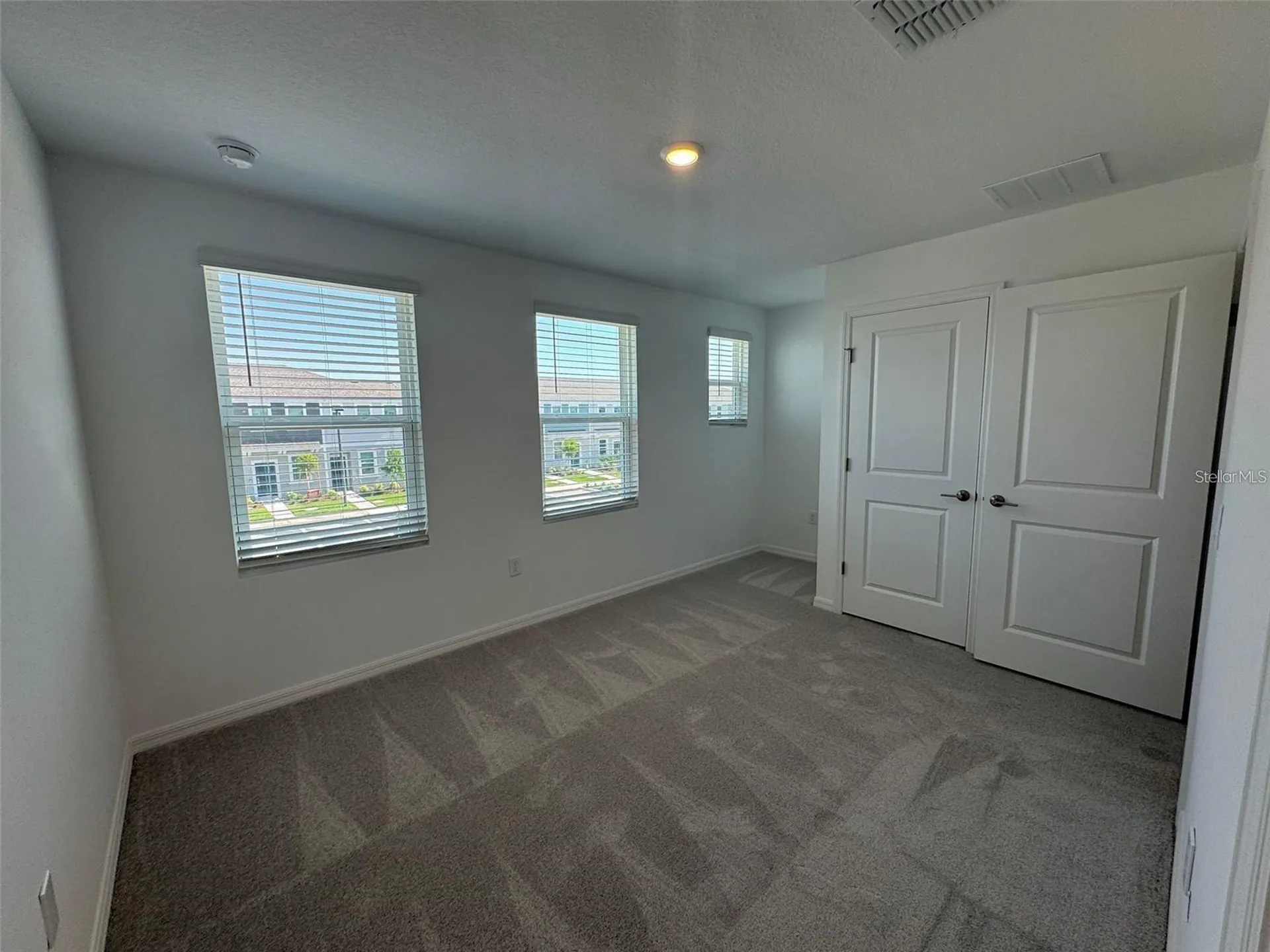 3133 Skyline Loop Kissimmee FL 34758