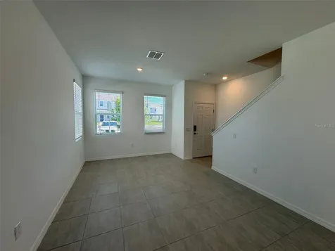 3133 Skyline Loop Kissimmee FL 34758