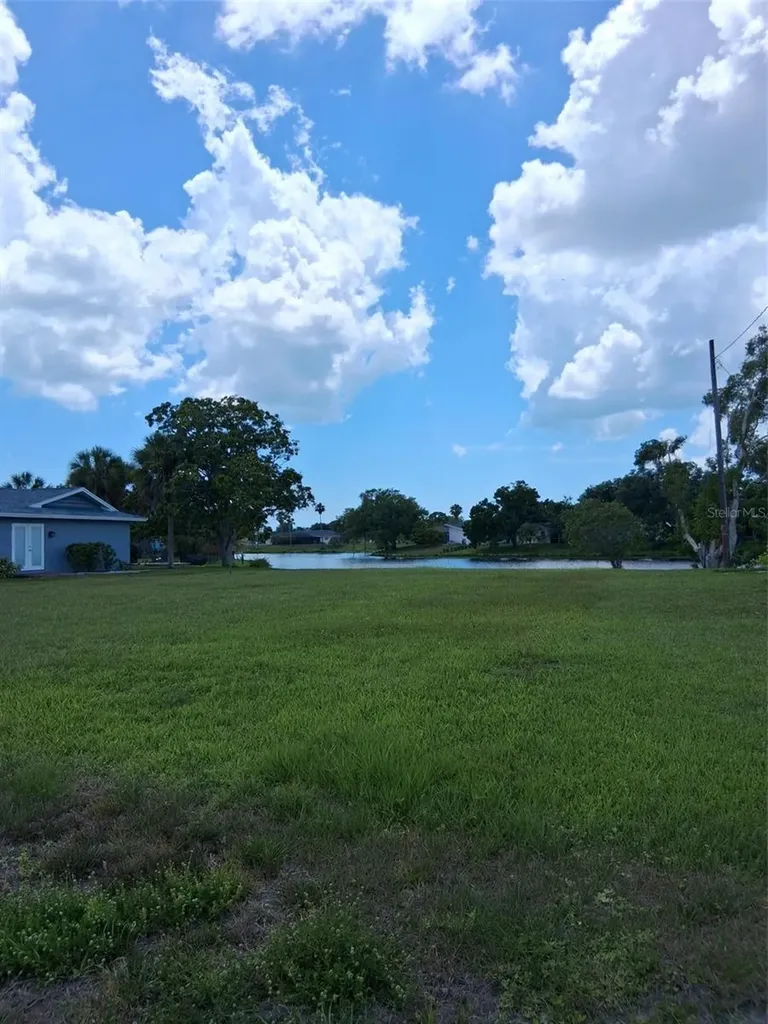 6614 Sabina Road Sarasota FL 34243