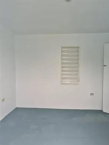 1 Barrio Mora Isabela PR 00662