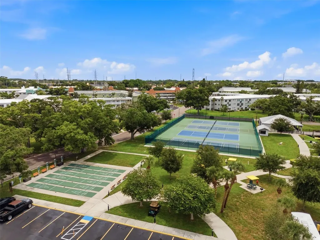 2462 Brazilia Drive Clearwater FL 33763