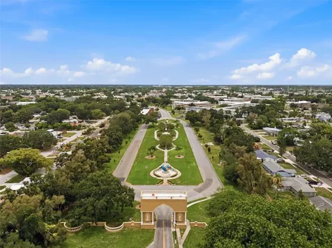 2462 Brazilia Drive Clearwater FL 33763