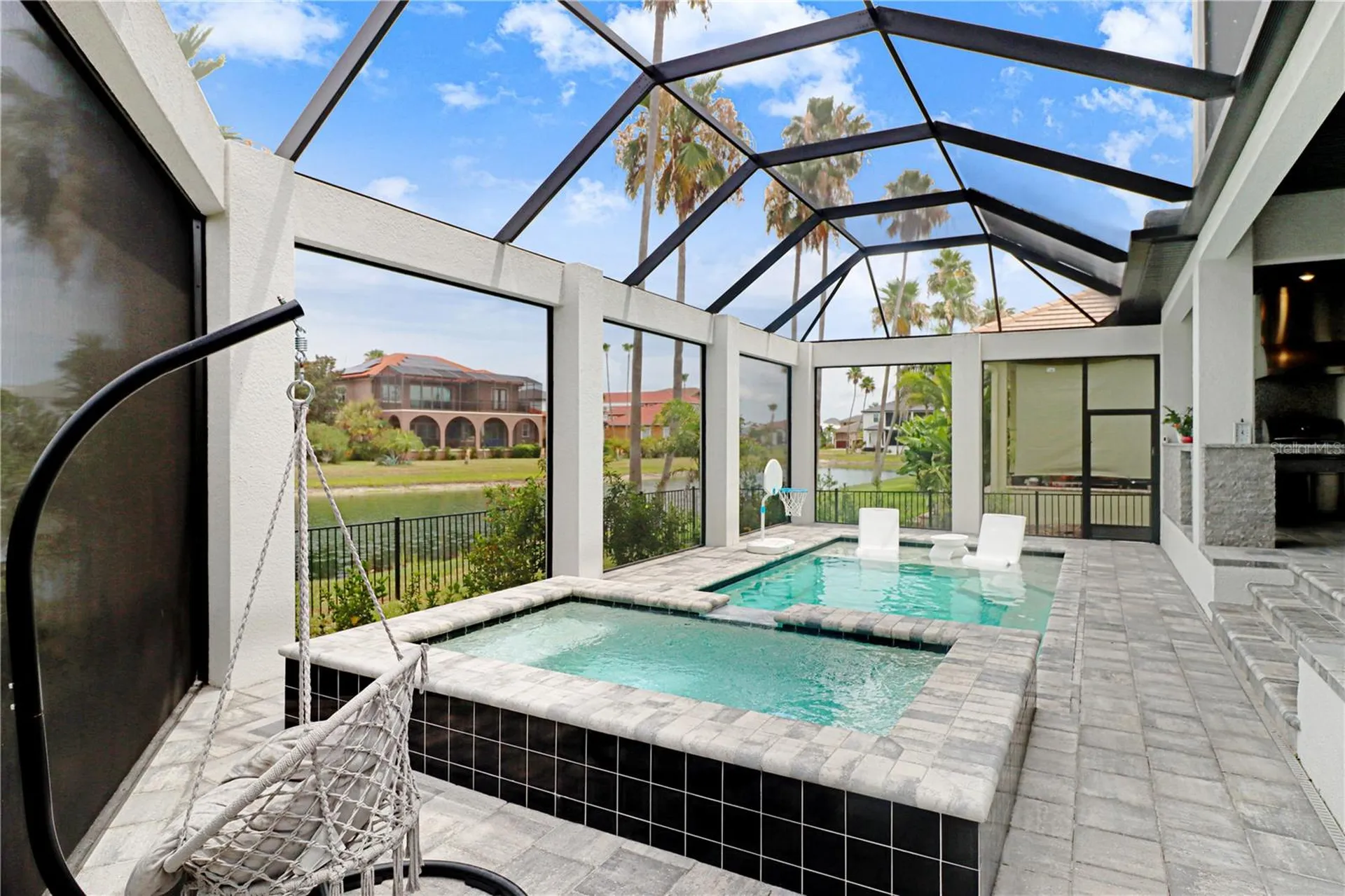 6104 Lagomar Lane Apollo Beach FL 33572
