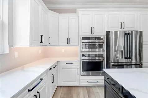 6104 Lagomar Lane Apollo Beach FL 33572