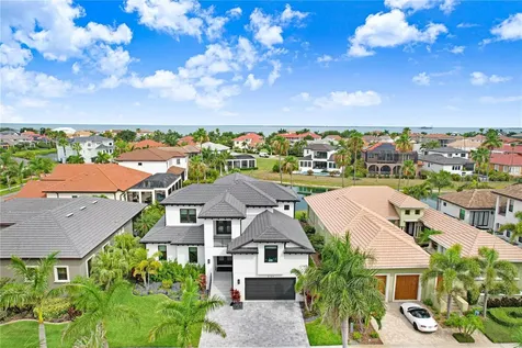 6104 Lagomar Lane Apollo Beach FL 33572