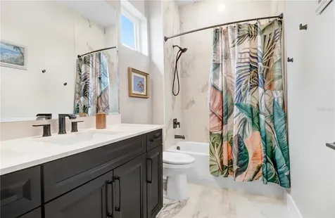6104 Lagomar Lane Apollo Beach FL 33572