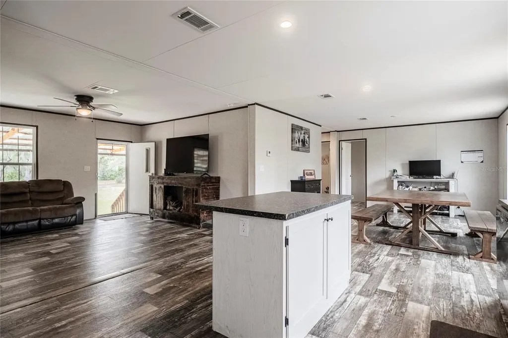2941 Rawls Road Lake Wales FL 33898