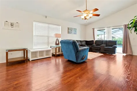 4702 Fort Bravo Court Orlando FL 32822