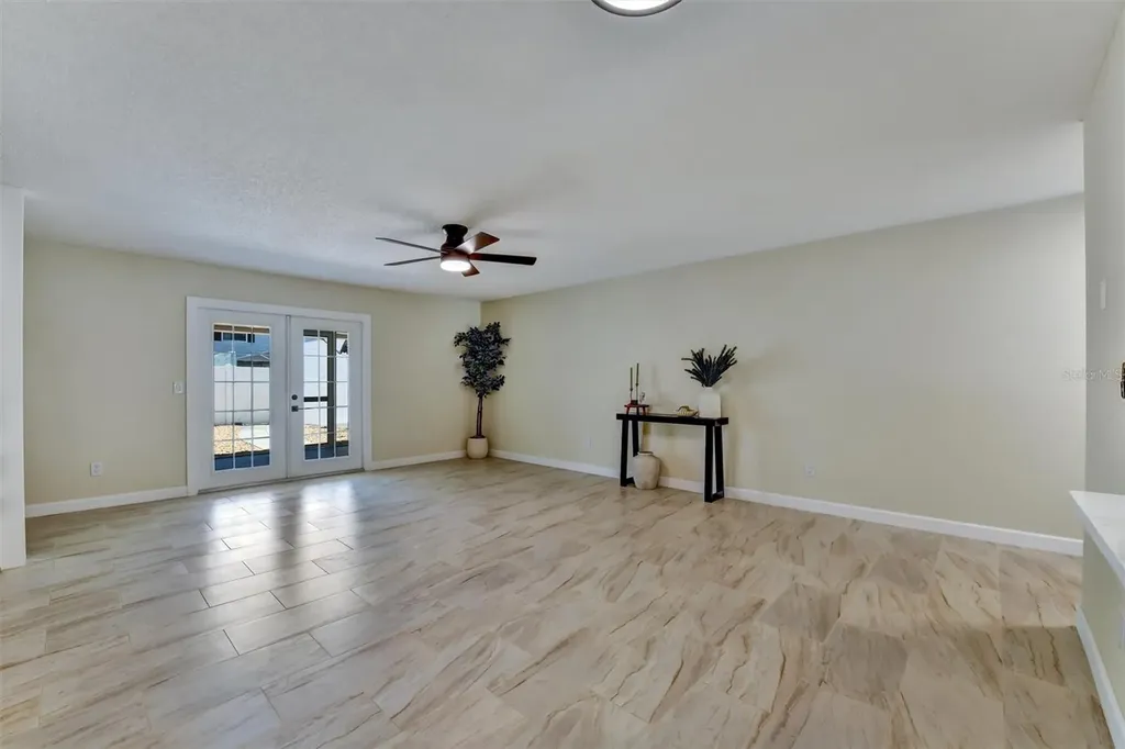 11906 Dietz Drive Tampa FL 33626
