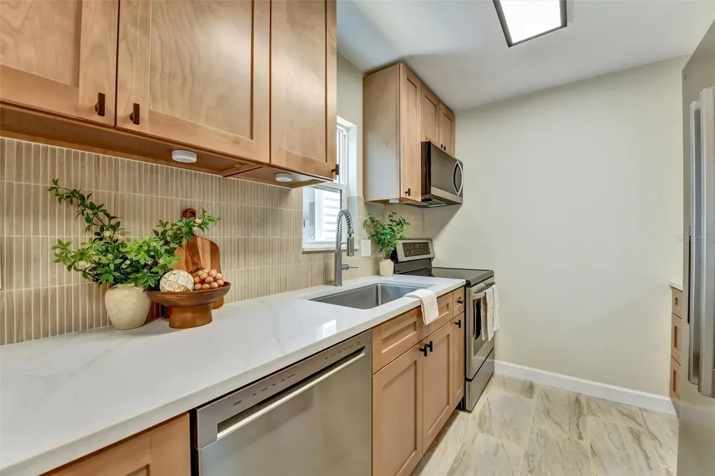 11906 Dietz Drive Tampa FL 33626