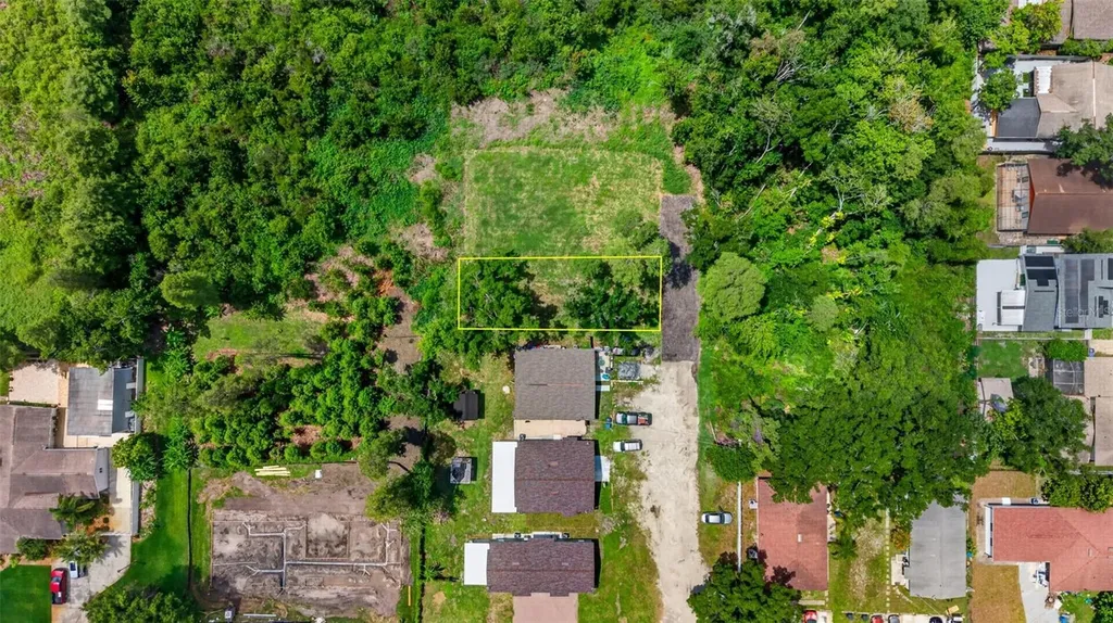 6817 N Blossom Avenue Tampa FL 33614