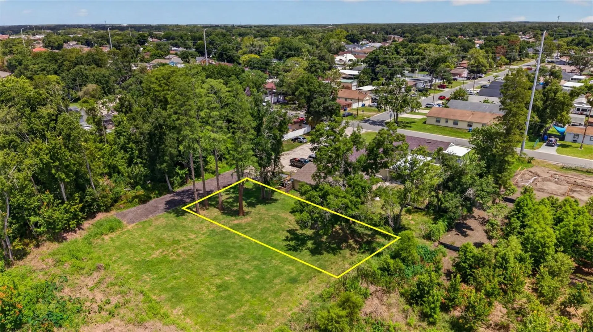 6817 N Blossom Avenue Tampa FL 33614