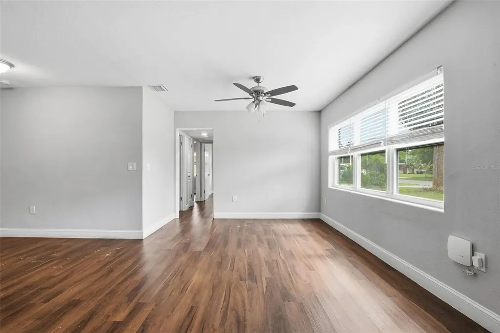 917 Kensington Drive Orlando FL 32808