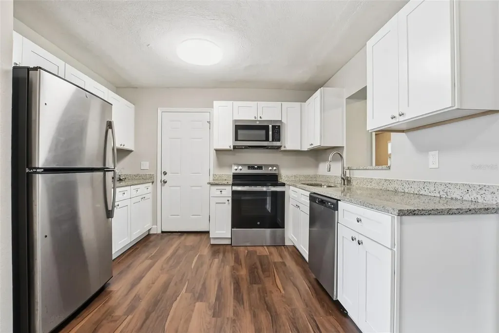917 Kensington Drive Orlando FL 32808