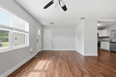 917 Kensington Drive Orlando FL 32808