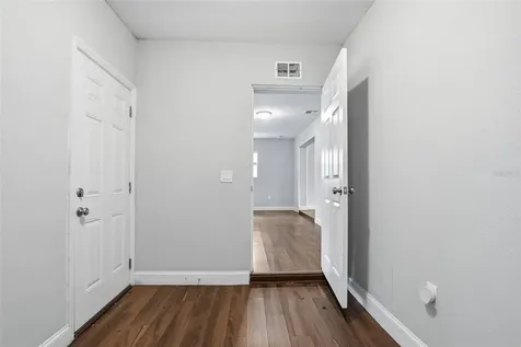 917 Kensington Drive Orlando FL 32808