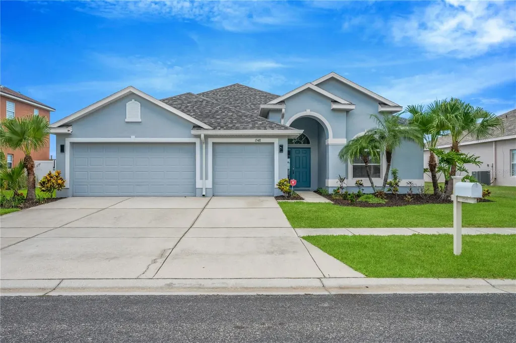 1548 Mira Lago Circle Ruskin FL 33570