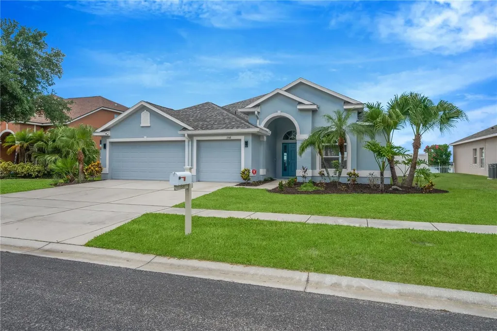 1548 Mira Lago Circle Ruskin FL 33570