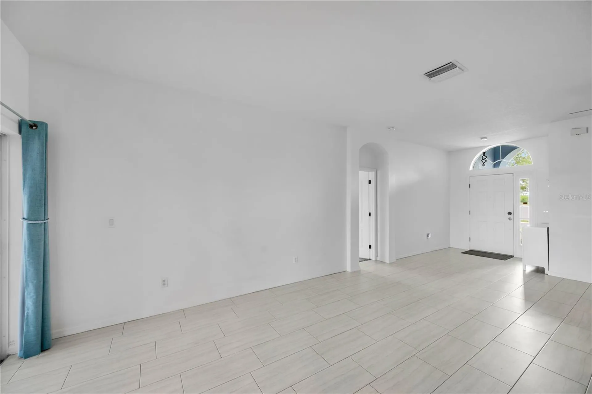 1548 Mira Lago Circle Ruskin FL 33570