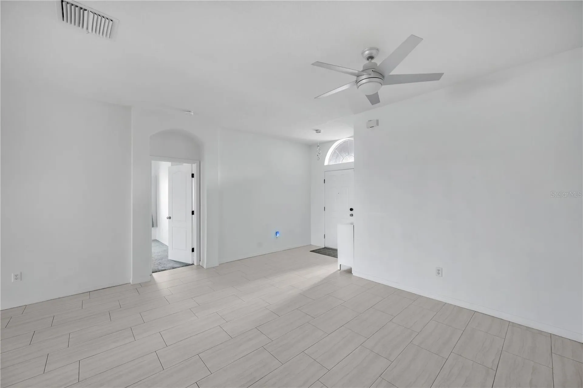 1548 Mira Lago Circle Ruskin FL 33570