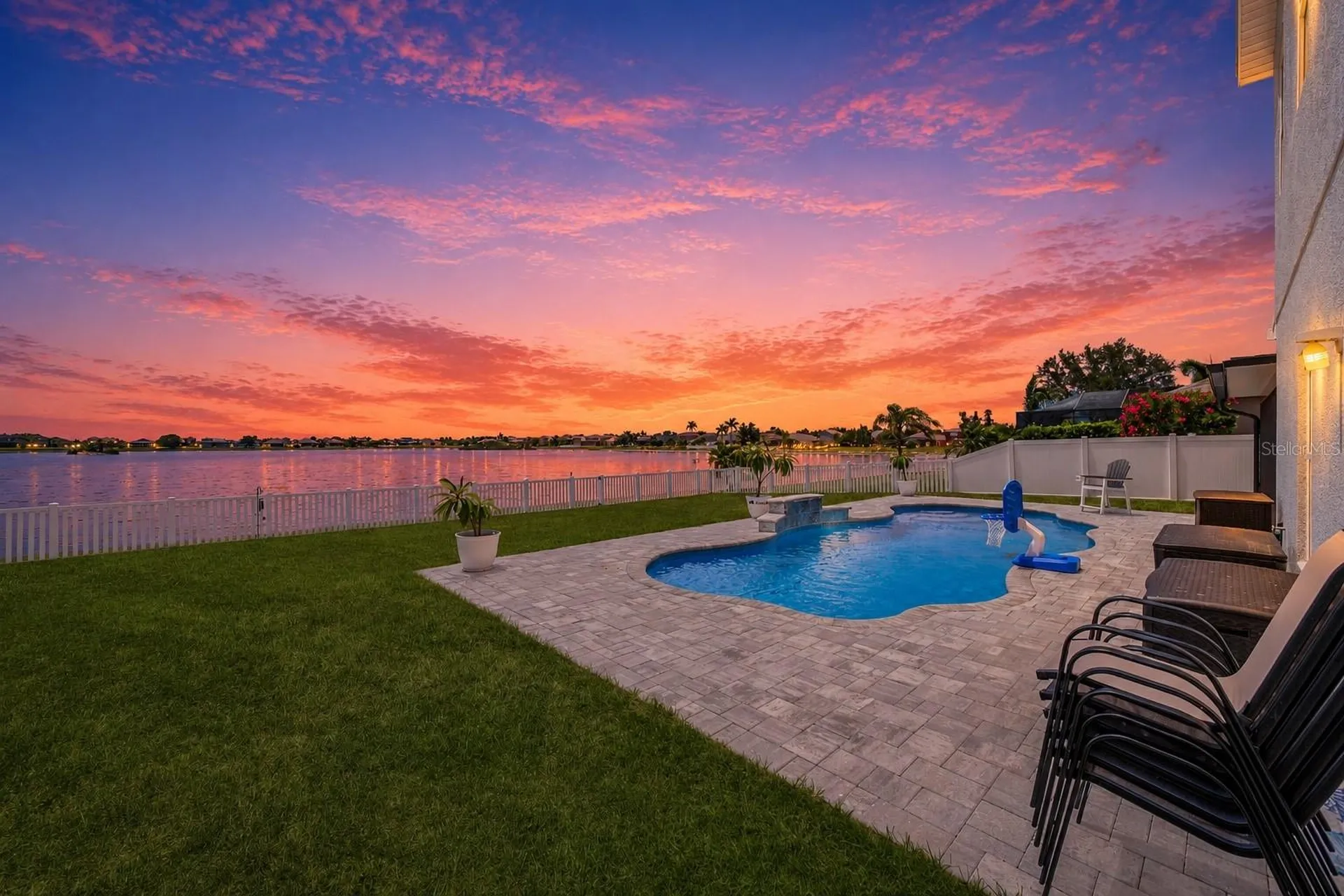 1548 Mira Lago Circle Ruskin FL 33570