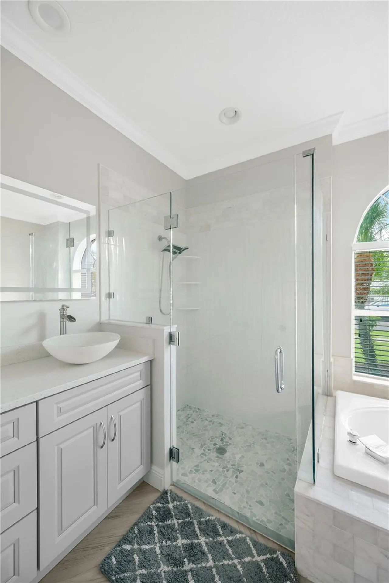 1548 Mira Lago Circle Ruskin FL 33570