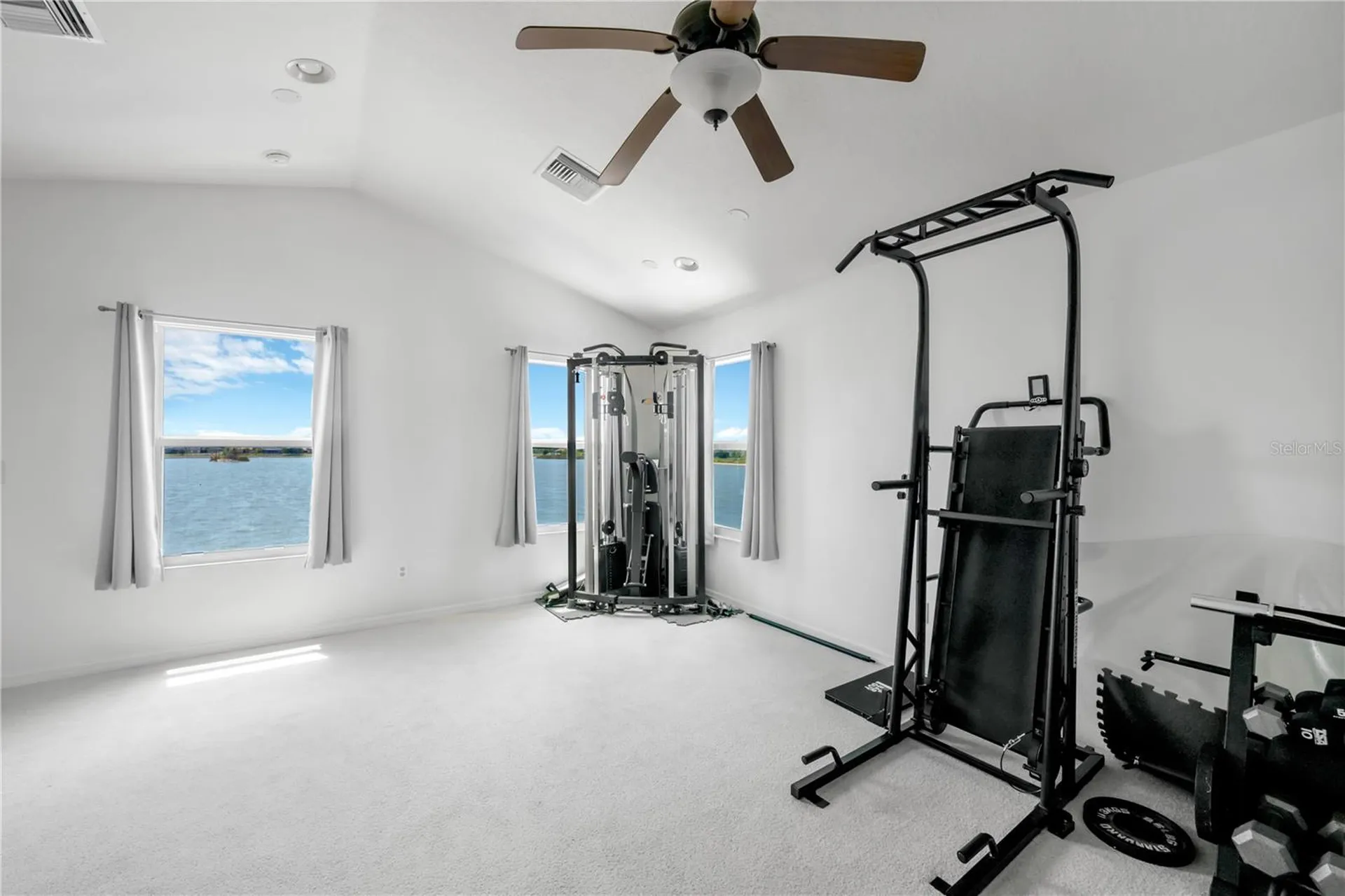 1548 Mira Lago Circle Ruskin FL 33570