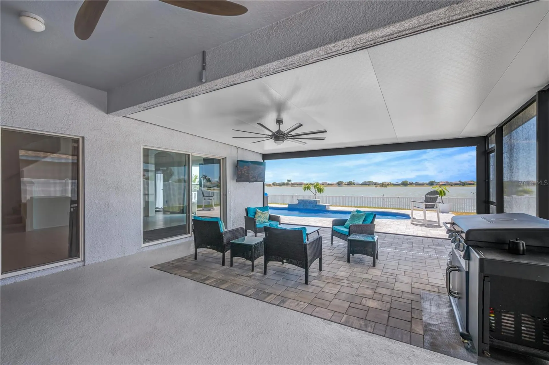 1548 Mira Lago Circle Ruskin FL 33570