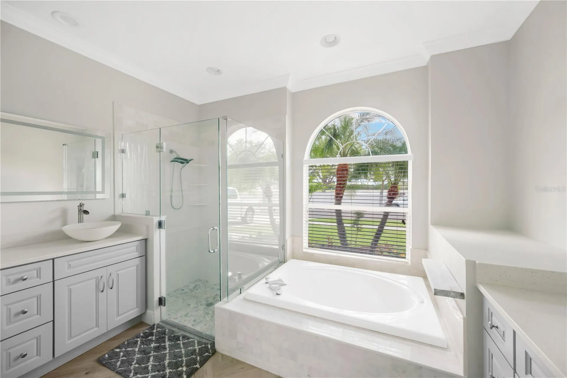 1548 Mira Lago Circle Ruskin FL 33570