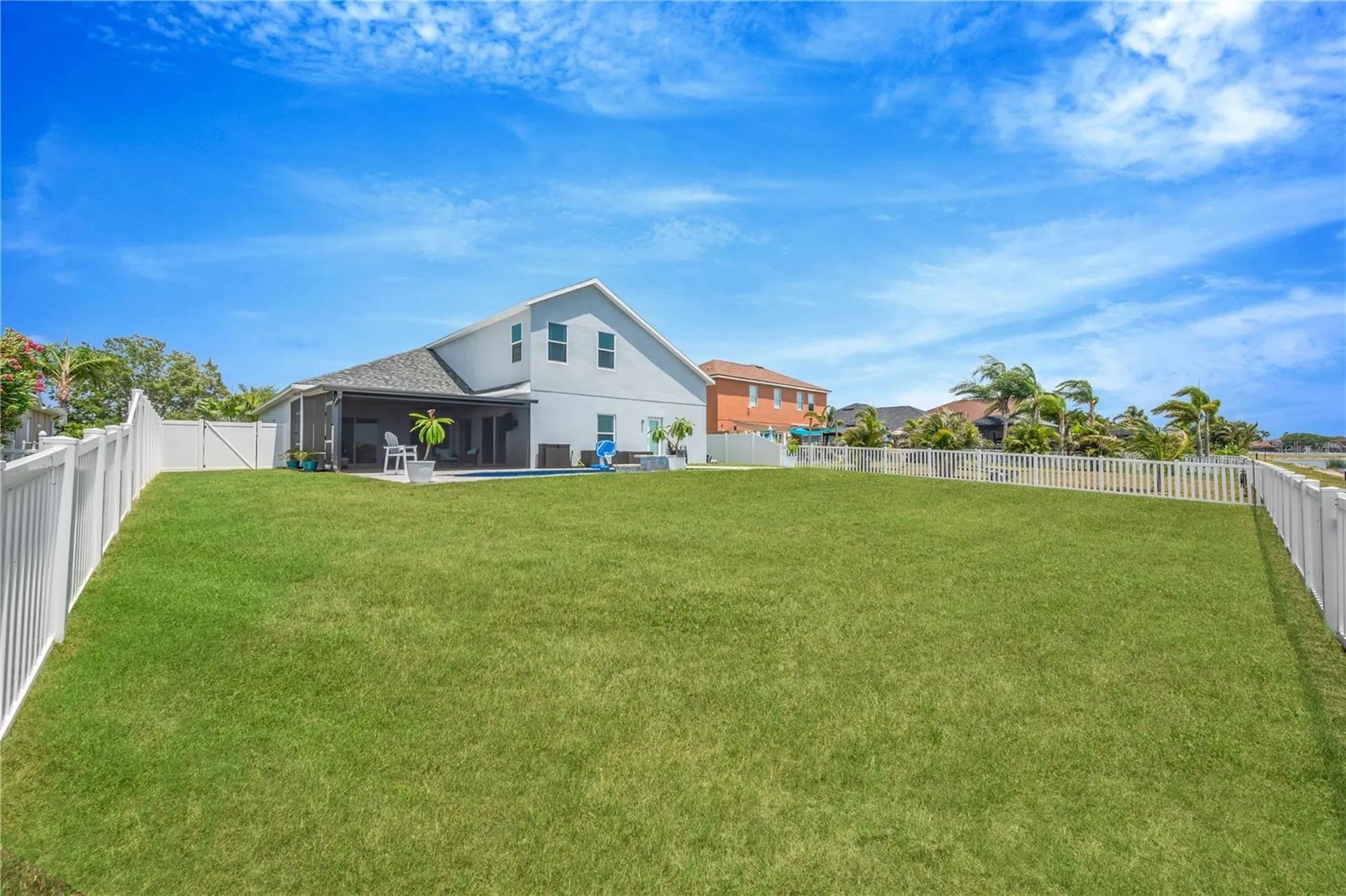 1548 Mira Lago Circle Ruskin FL 33570