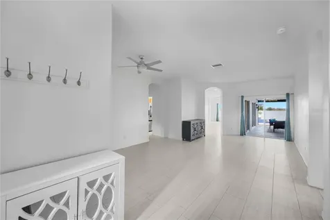 1548 Mira Lago Circle Ruskin FL 33570