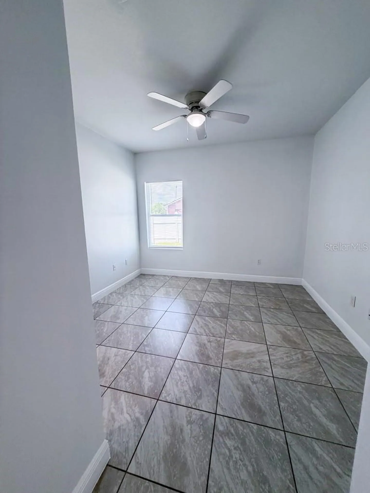 812 Glastonbury Drive Kissimmee FL 34758