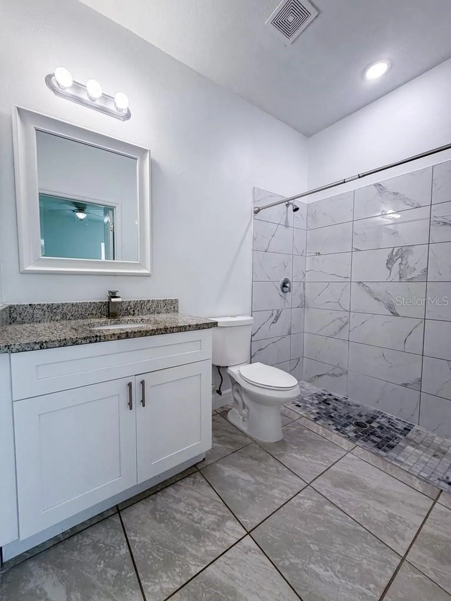 812 Glastonbury Drive Kissimmee FL 34758
