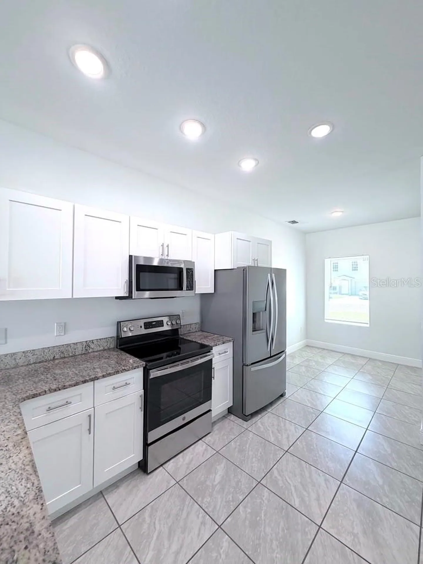 812 Glastonbury Drive Kissimmee FL 34758