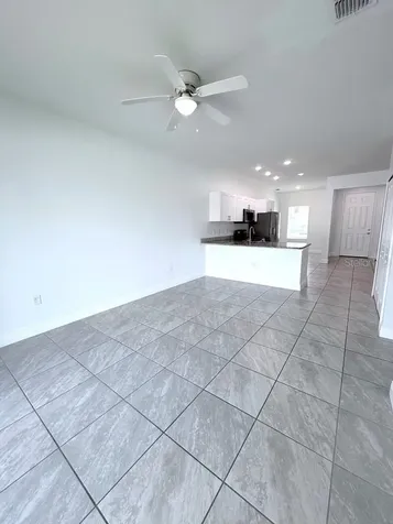 812 Glastonbury Drive Kissimmee FL 34758