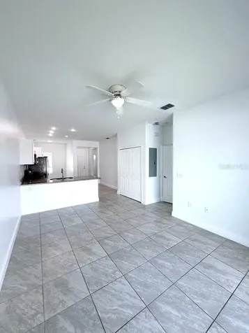 812 Glastonbury Drive Kissimmee FL 34758