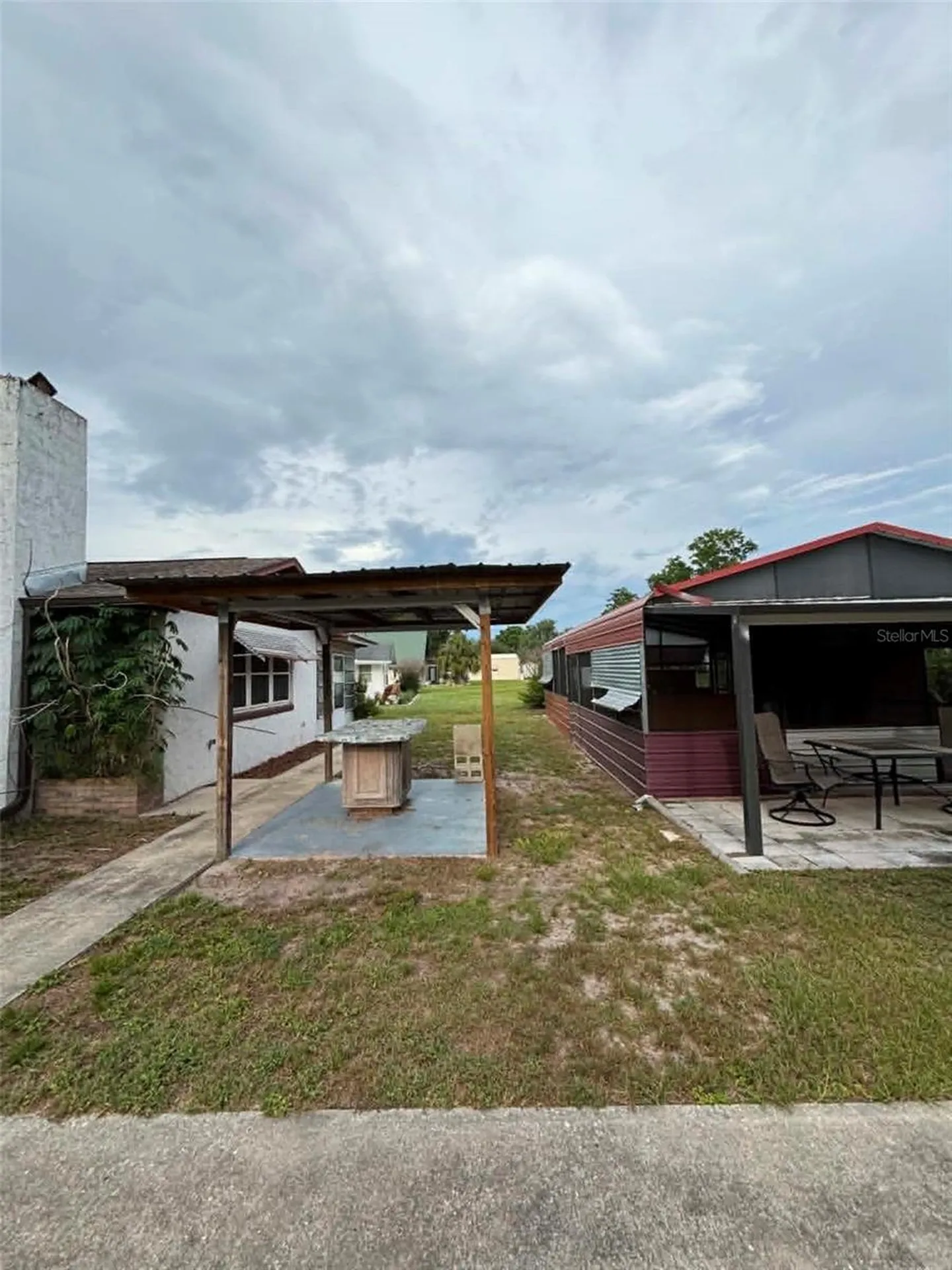 919 Cr 482d Lake Panasoffkee FL 33538