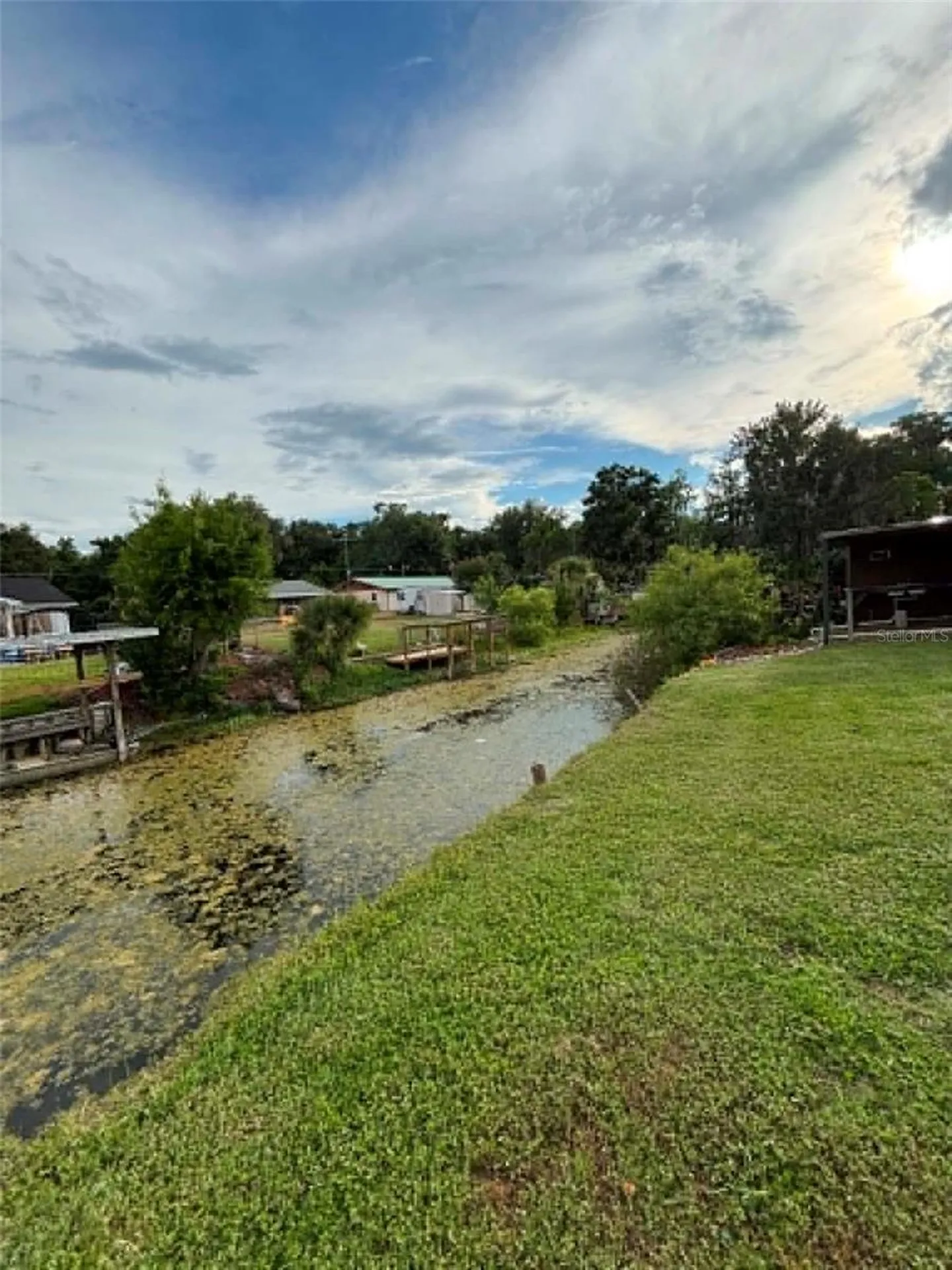 919 Cr 482d Lake Panasoffkee FL 33538