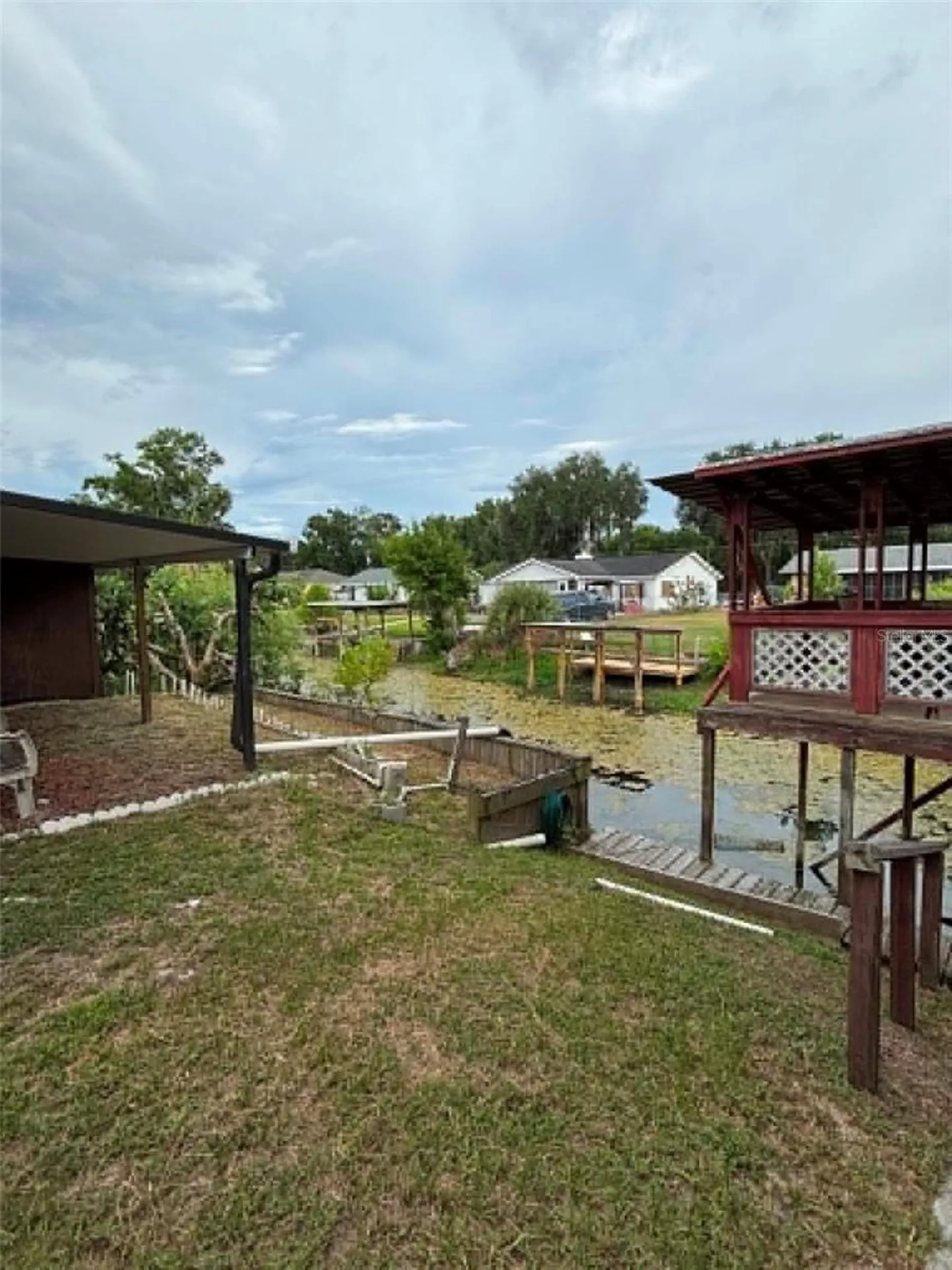 919 Cr 482d Lake Panasoffkee FL 33538