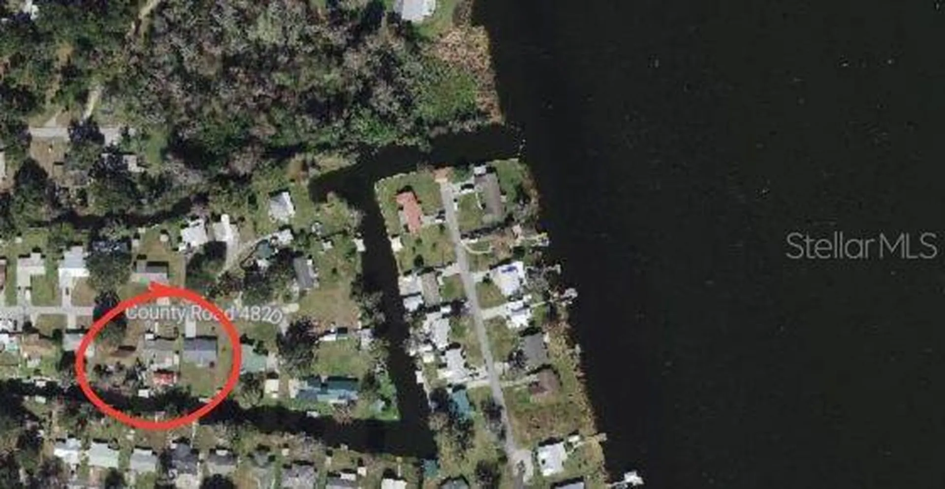 919 Cr 482d Lake Panasoffkee FL 33538