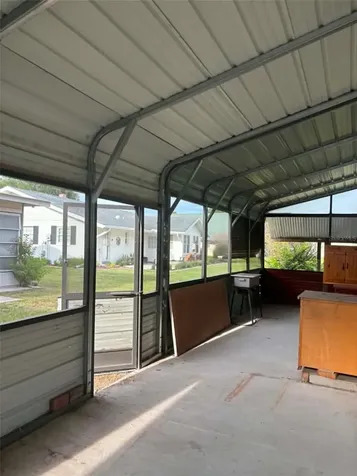 919 Cr 482d Lake Panasoffkee FL 33538