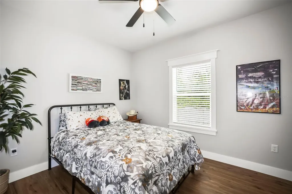 7218 Southeast Avenue Webster FL 33597