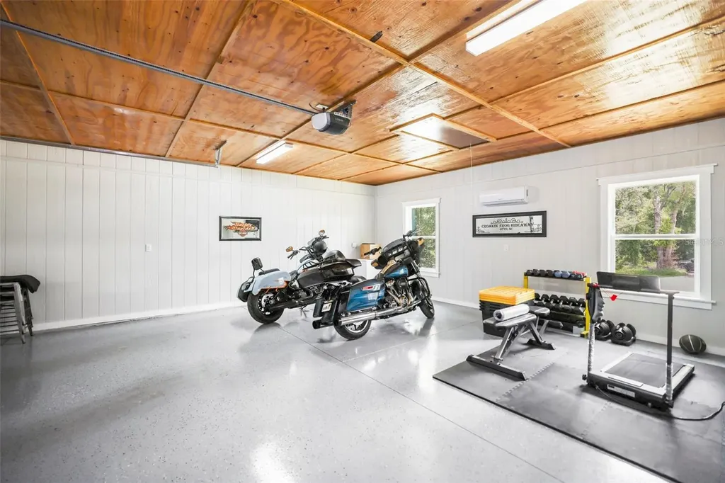 7218 Southeast Avenue Webster FL 33597