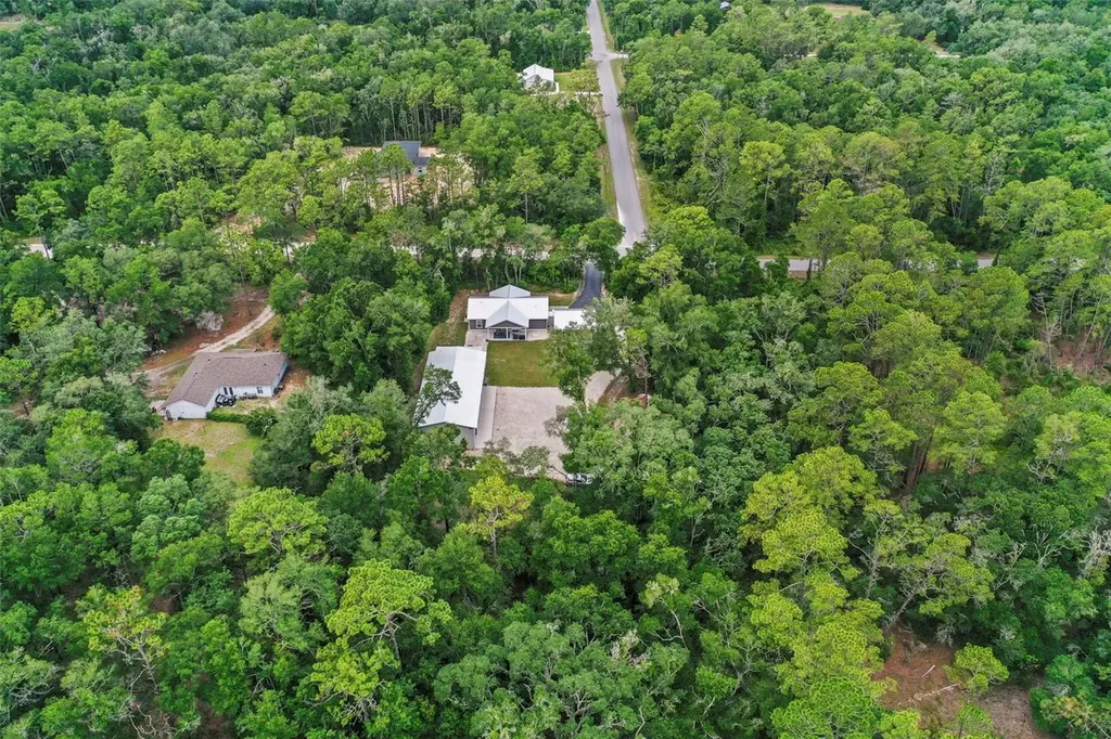 7218 Southeast Avenue Webster FL 33597