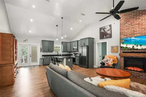 7218 Southeast Avenue Webster FL 33597