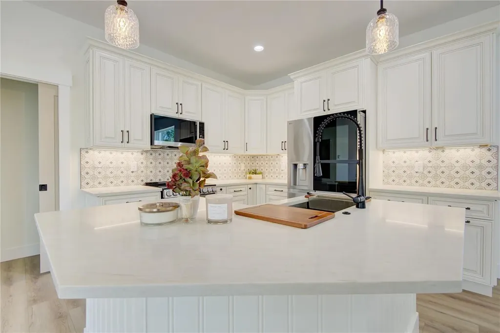 1316 E 9th Avenue Mount Dora FL 32757