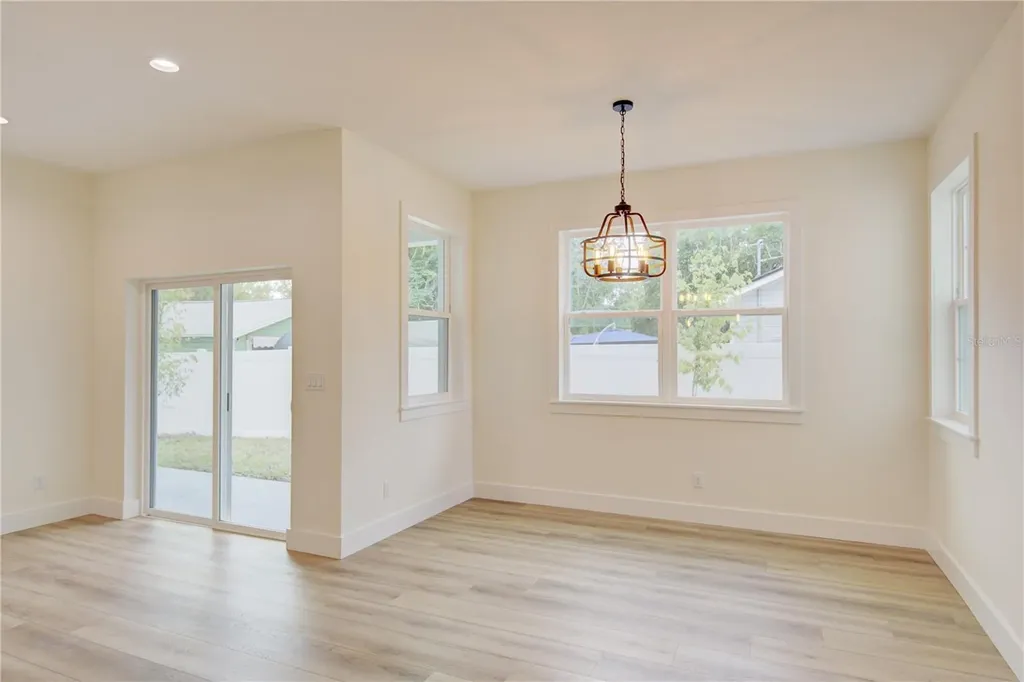 1316 E 9th Avenue Mount Dora FL 32757