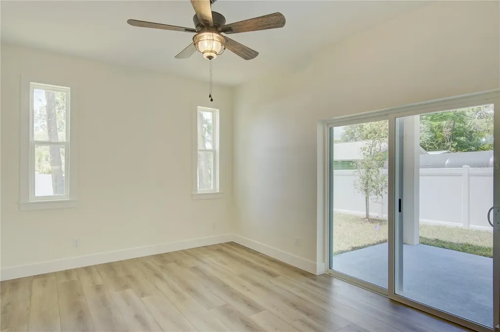 1316 E 9th Avenue Mount Dora FL 32757